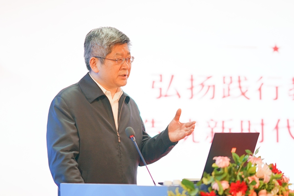 02 黄小华_600.jpg
